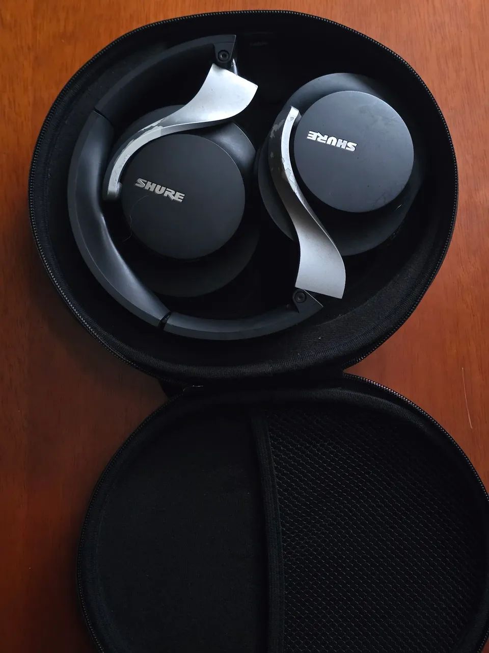 Shure aonic 40 