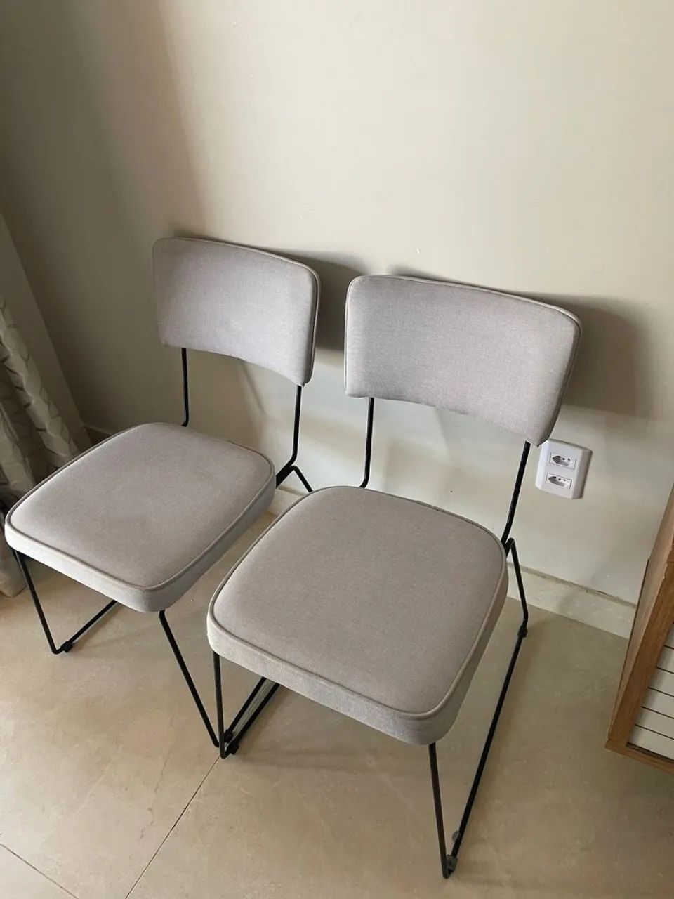 Cadeira moderna de linho  - Foto 2