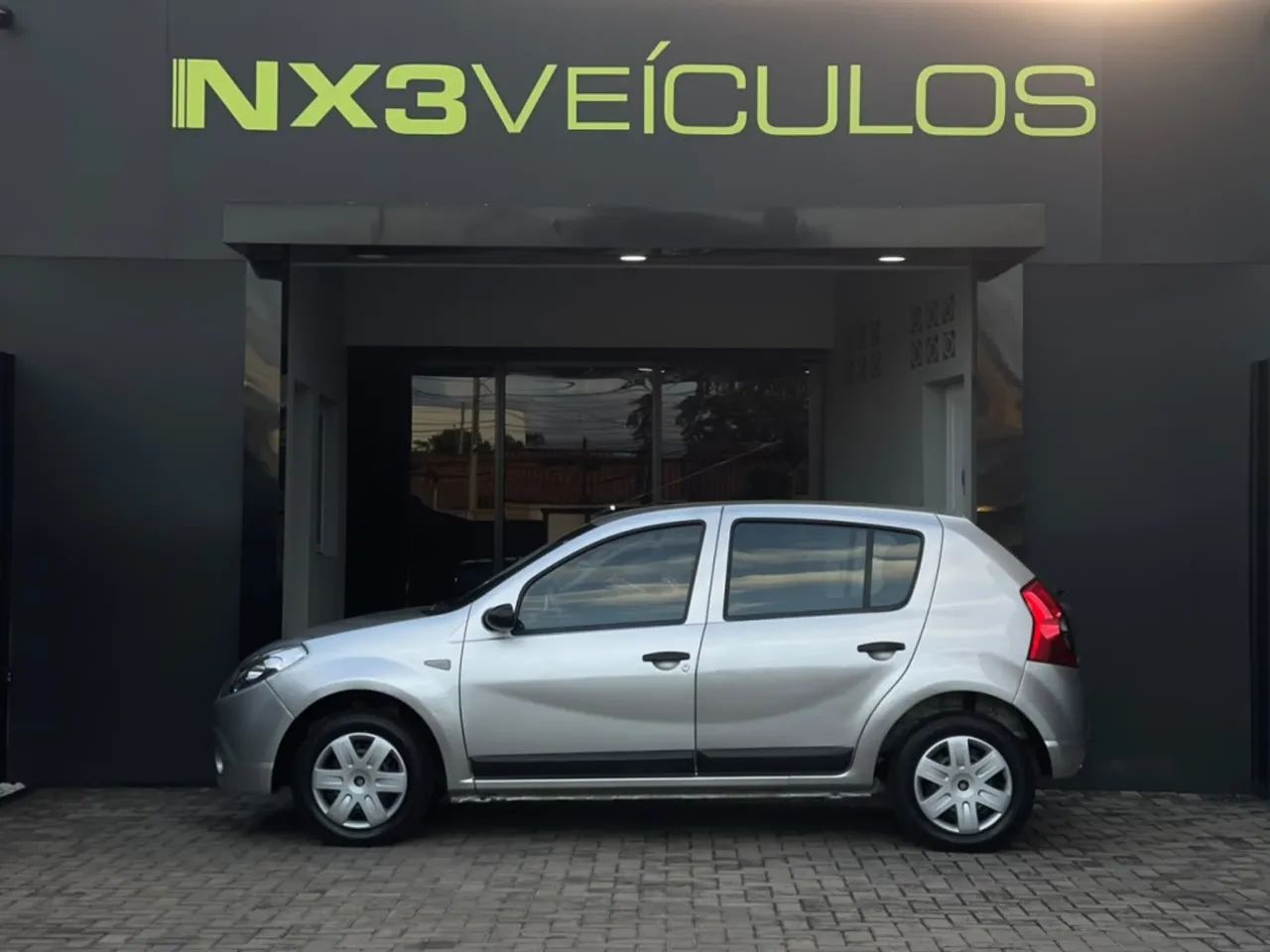 Renault Sandero Expression Flex 1.6 16V 5P 2009 - Foto 3