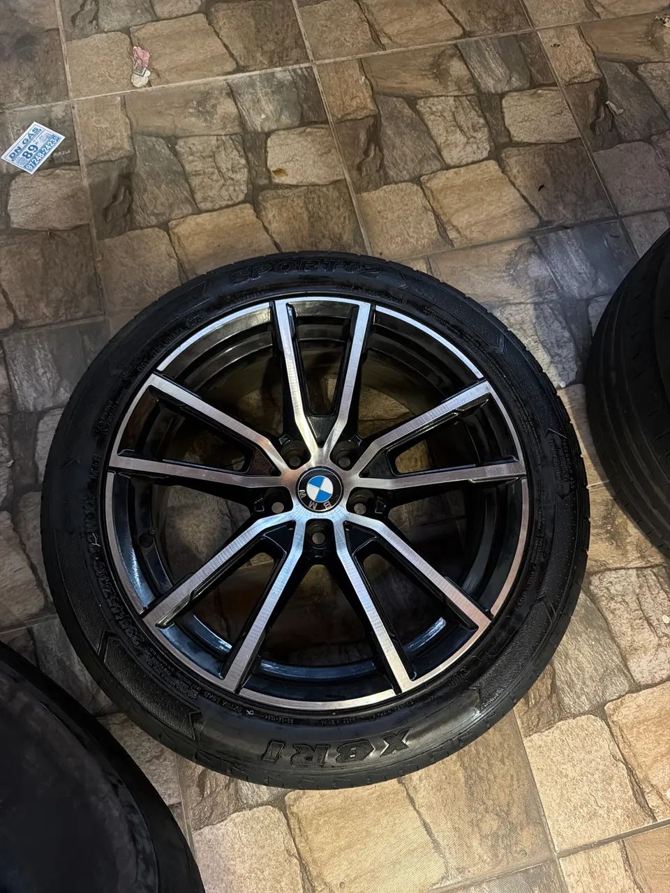 Roda BMW 320i original aro 19  - Foto 2