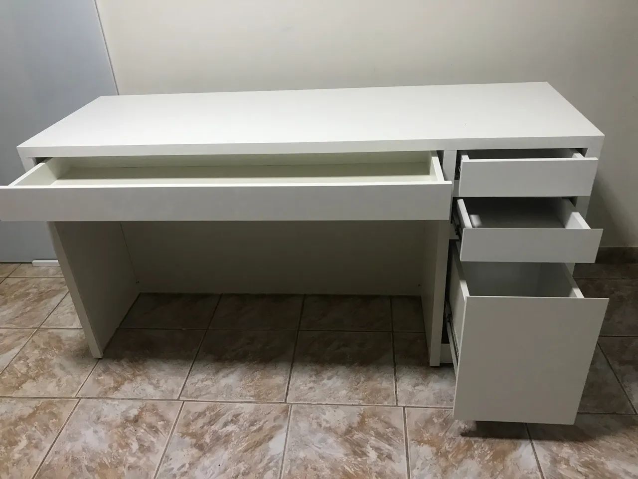 Escrivaninha 100% mdf 