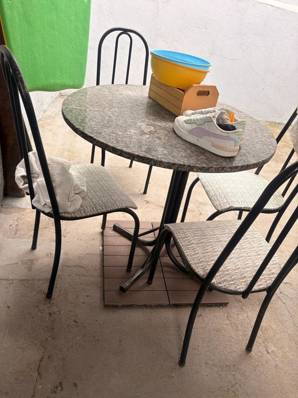 Mesa de quatro cadeiras  - Foto 4