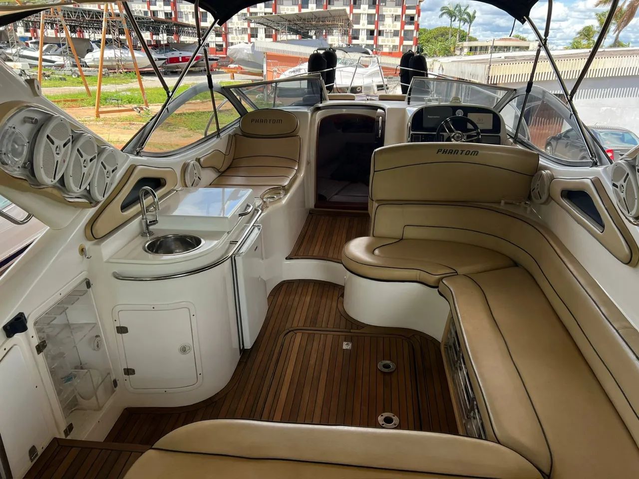 Vendo Lancha Phantom 300 - Foto 3
