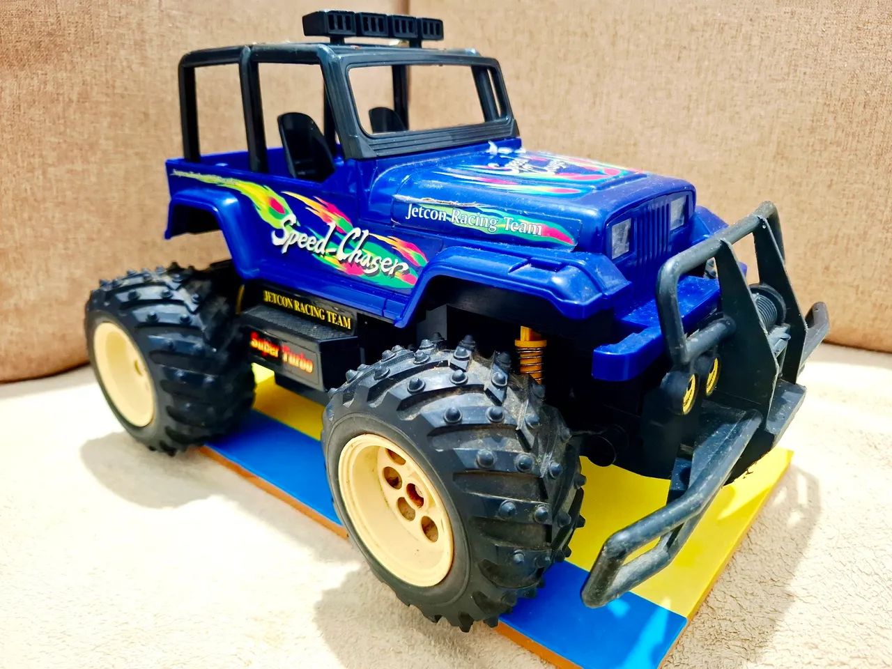 Miniatura Jeep Off Road decada de 80 - Foto 4