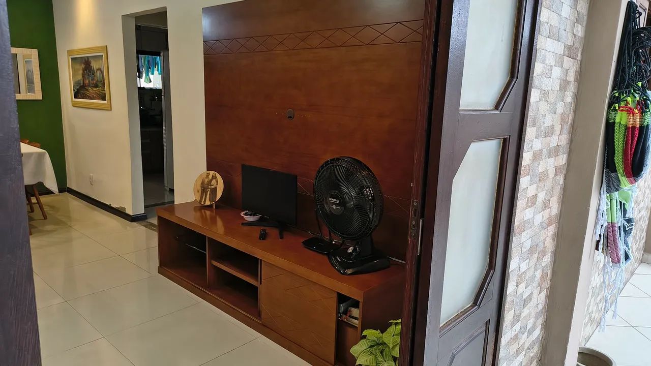 Rack com painel em madeira muito conservado  - Foto 2