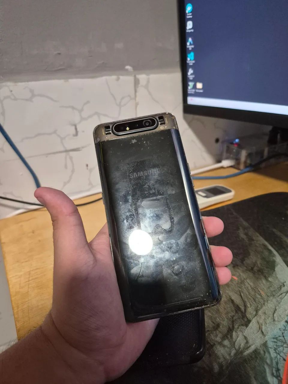 Samsung A80 - Foto 2