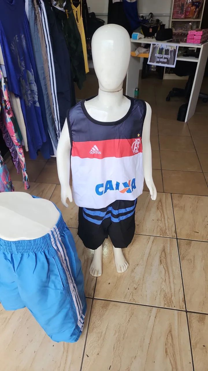 Manequim,  araras e cabides em perfeito estado de conservação  - Foto 4