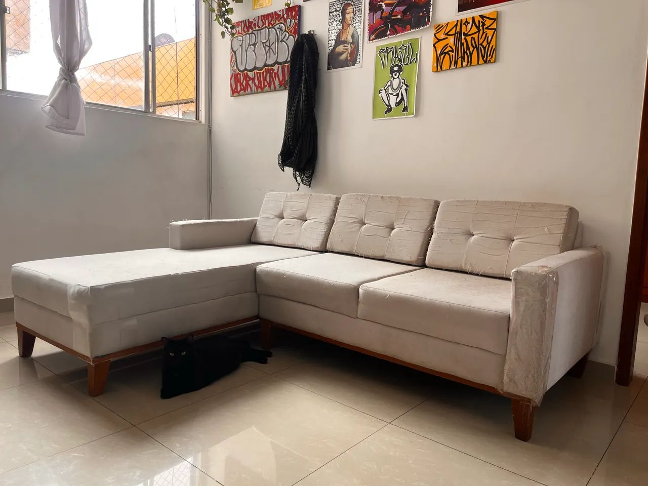 Sofá com chaise