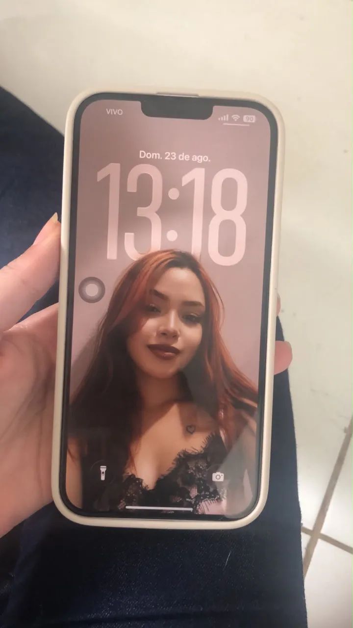 iPhone 14 Plus roxo - Foto 2