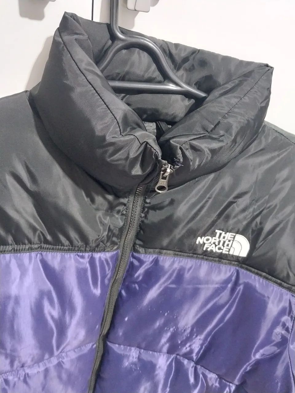 Jaqueta puffer The North Face roxa - Foto 2
