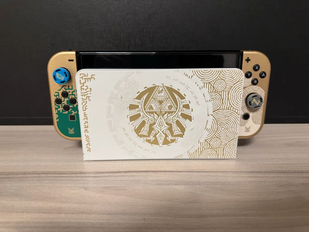 Nintendo Switch OLED Edição Zelda