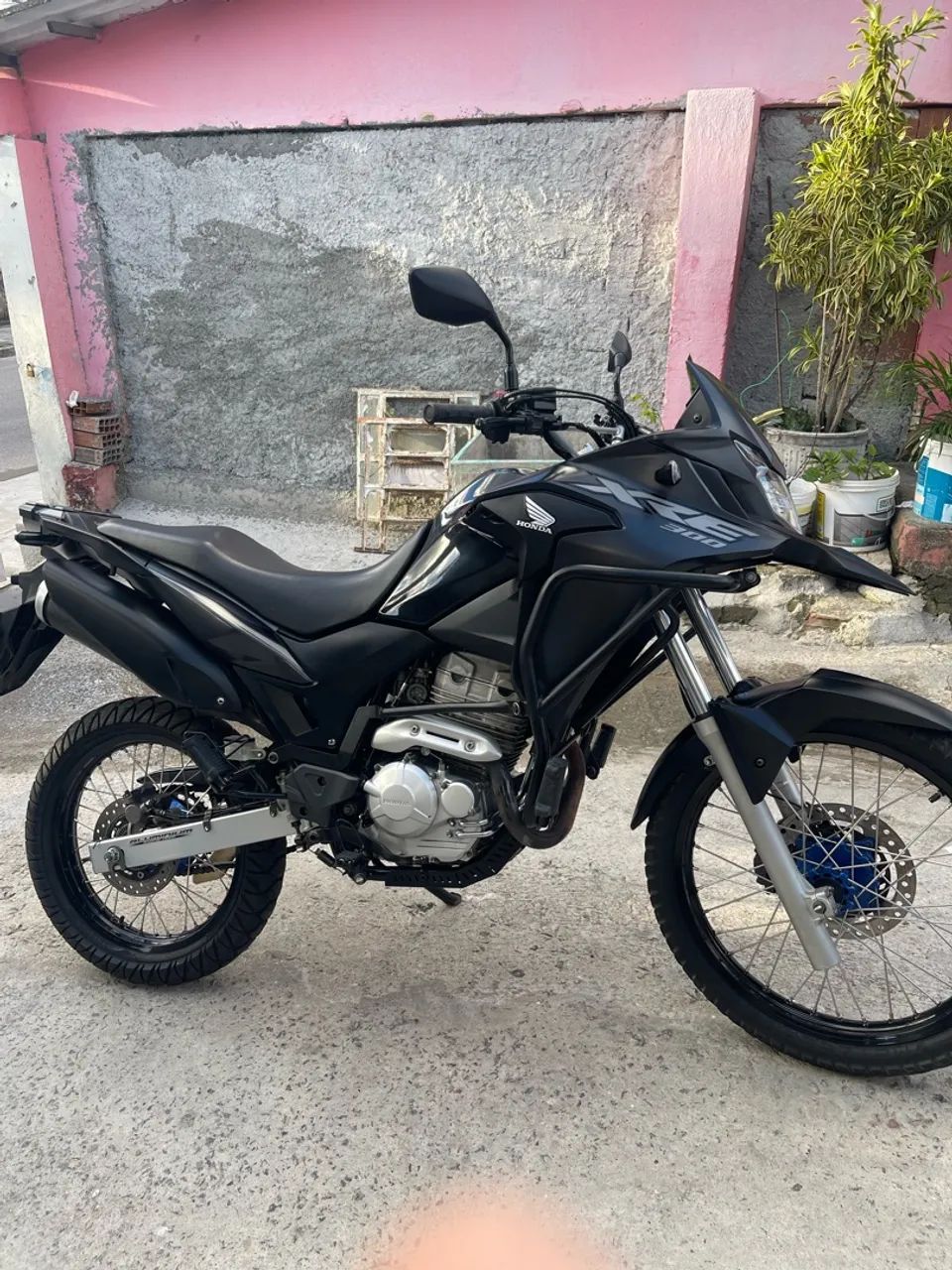 Xre 300