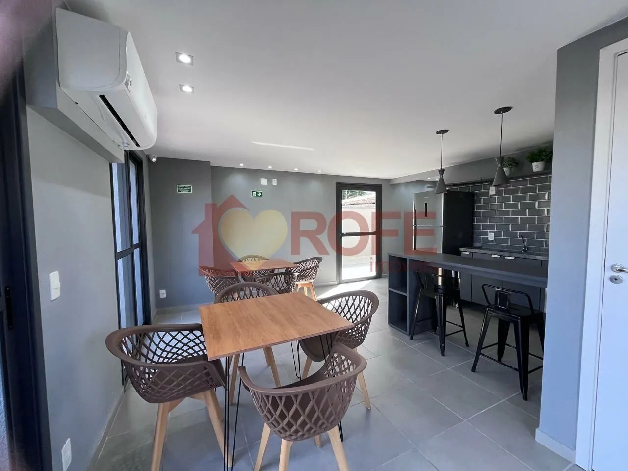 STUDIO PREMIUM DE 20m² COM SUÍTE - MODERNO, AMPLO E PRONTO PARA MORAR!