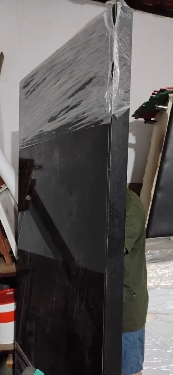 Mesa de jantar retangular com tampo de vidro preto 6 pessoas