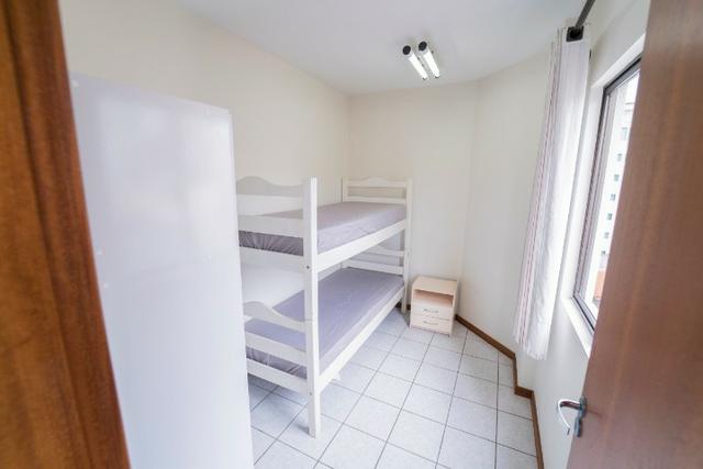 Apto 3 Dormitórios, bem localizado, mobiliado, ótimo histórico de locação de temporada - Foto 10