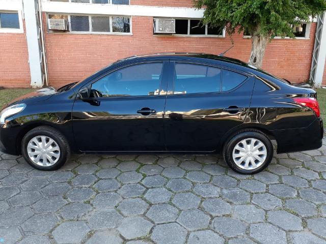 Nissan Versa 1.6 SV manual - estado de novo - Foto 11