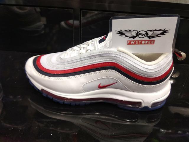 Tênis Nike Air Max 97 vemelho e branco