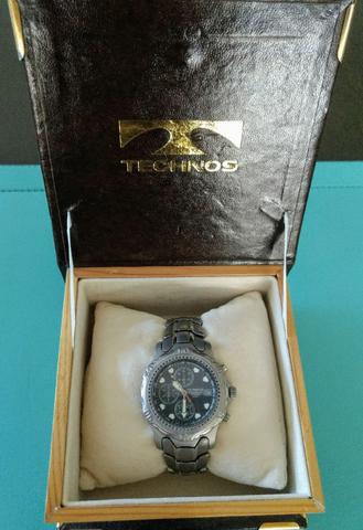 Relógio Technos Chronograph Titanium - Retro - Conservadíssimo!!!