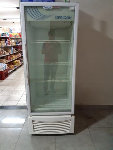 Freezer Fricon semi novo