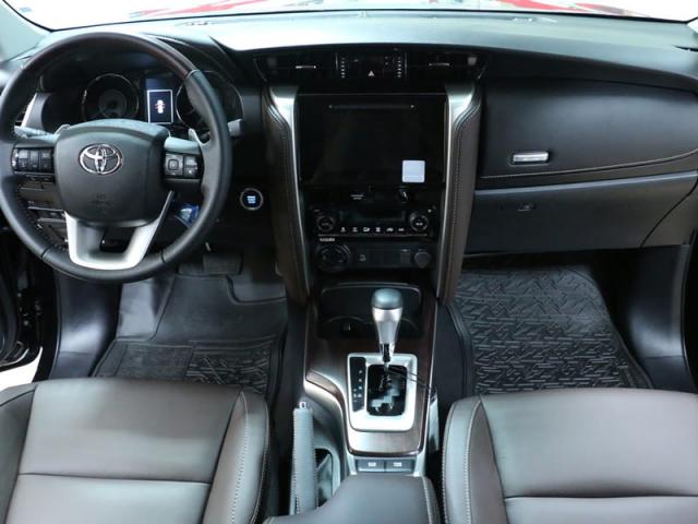 TOYOTA SW4 DSL 4X4 SRX AT 7S 19/20 - Foto 7