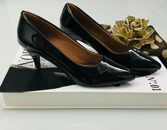 Grande promoção de ofertas mulheres elegantes sexy negócios casamento sapatos e sapatilhas
