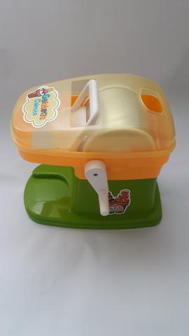 Máquina de fazer Sorvete infantil R$45,00