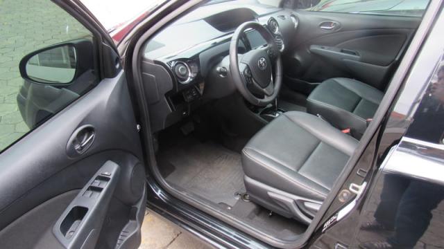 TOYOTA ETIOS HB CROSS - Foto 4