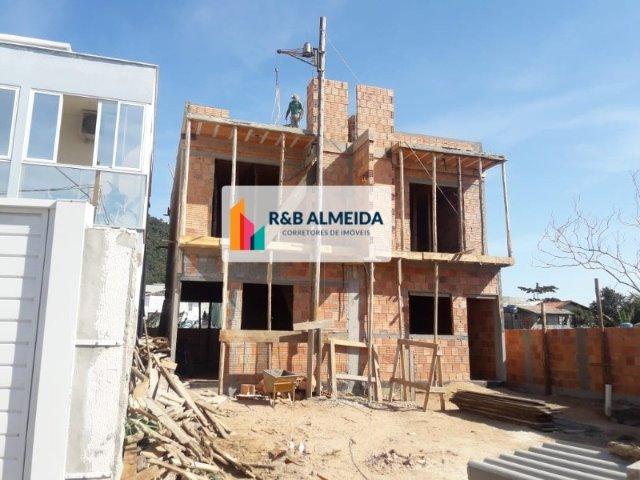 JA-Bonita Casa duplex 2 dormitórios c/76m² de área construida Ingleses