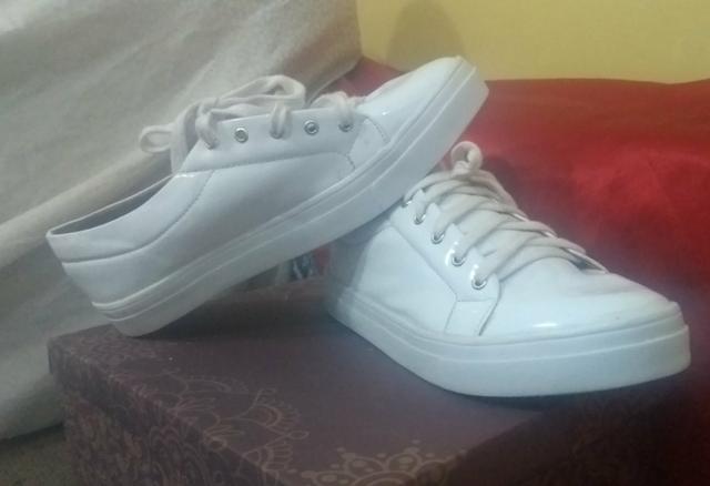 Tênis feminino