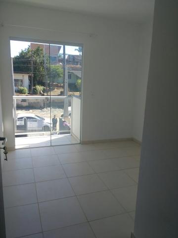 Aluga- se Geminado Sobrado R$: 600.00 - Foto 4