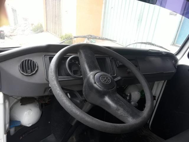 Vende - se Kombi 8 lugares - Foto 5