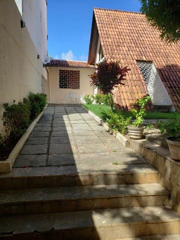 Casa com 4/4 e 630m² no Itaigara! - Foto 8