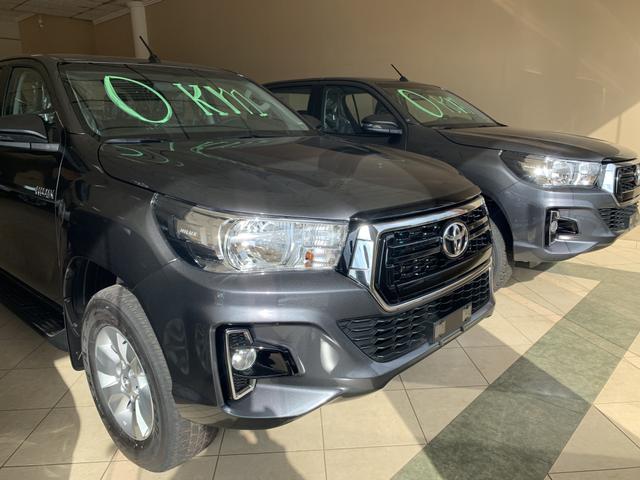 Hilux SR CD 4x4 Diesel OKM - Foto 2