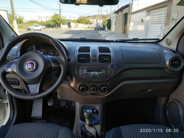 Fiat Grand Siena 1.6 16v Essence Manual FLEX 2015 - Foto 19