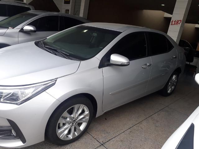 Vendo ou troco um toyota corolla xei o mais novo da cidade com apenas 15.546 km rodados
