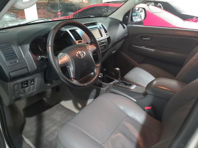 Toyota hilux SRV 4X4 Diesel 2020 pago - Foto 6