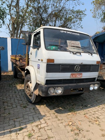 CAMINHAO VOLKS 11.130 CARROCERIA