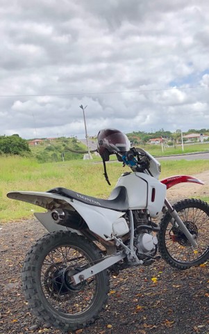 XR200 DE TRILHA