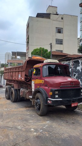 CAMINHÃO CAÇAMBA TRAÇADO