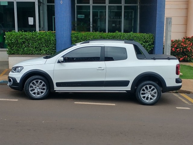 SAVEIRO CROSS CABINE DUPLA