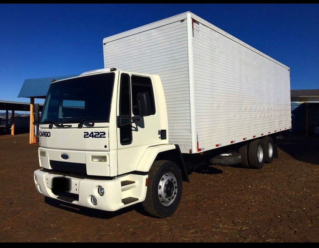 CAMINHÃO FORD CARGO 2422. ANO 09/10. PARCELO