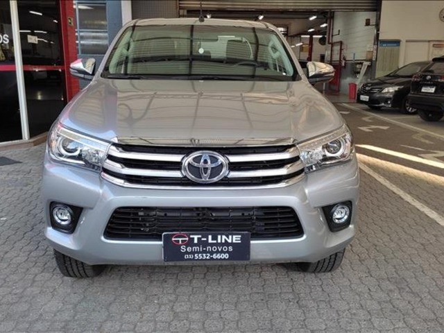 HILUX SRX 4X4 DIESEL  PRATICAMENTE ZERO KM 