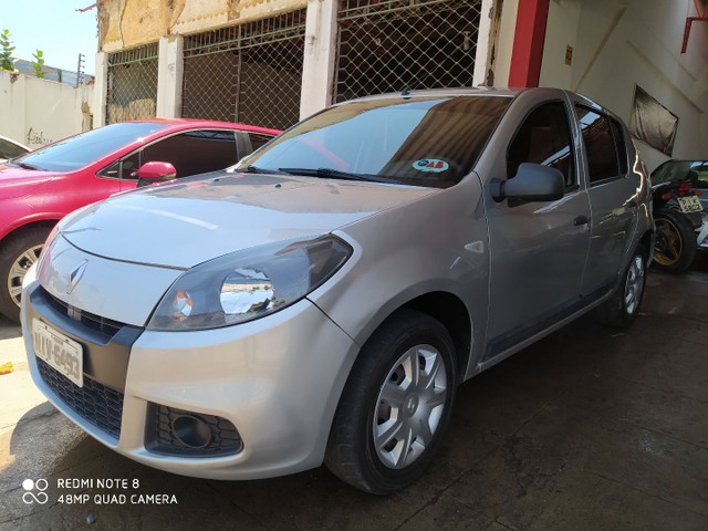 SANDERO 1.0 2014 COMPLETO BOM PRA UBER   ENTRADA DE 10 MIL E MAIS 48X 727 