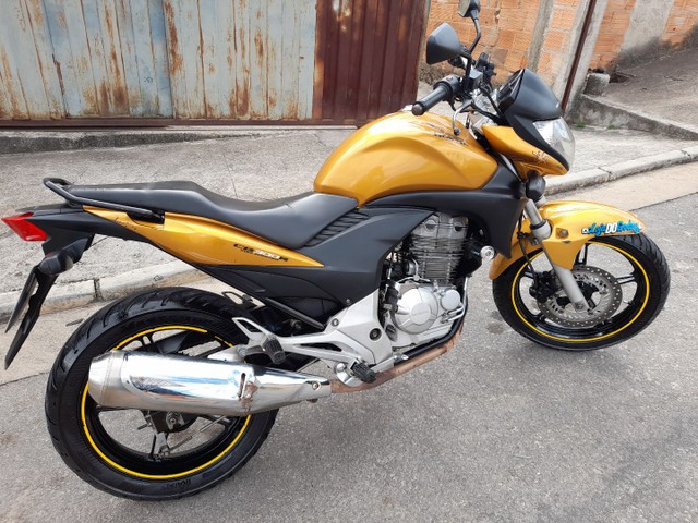 CB 300 2010