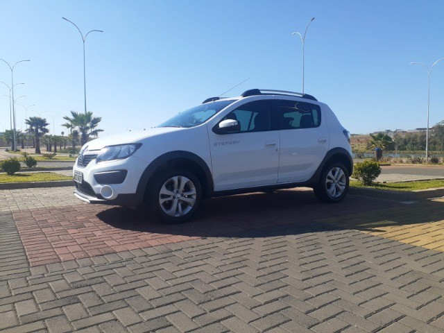 RENAULT SANDERO STEPWAY 1.6 2016 AUTOMÁTICO R$ 48.900,00