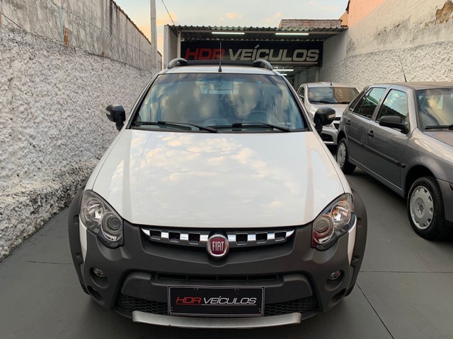 STRADA ADVENTURE 1.8 CABINE DUPLA! BAIXO KM!