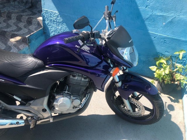 MOTO HONDA CB300 IMPECÁVEL E BARATO
