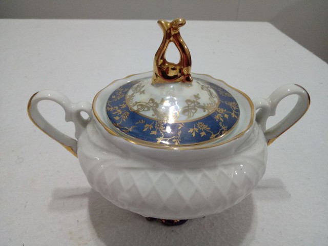 Lindo conjunto de chá, antigo, com xícaras, bule, açucareiro....  - Foto 5