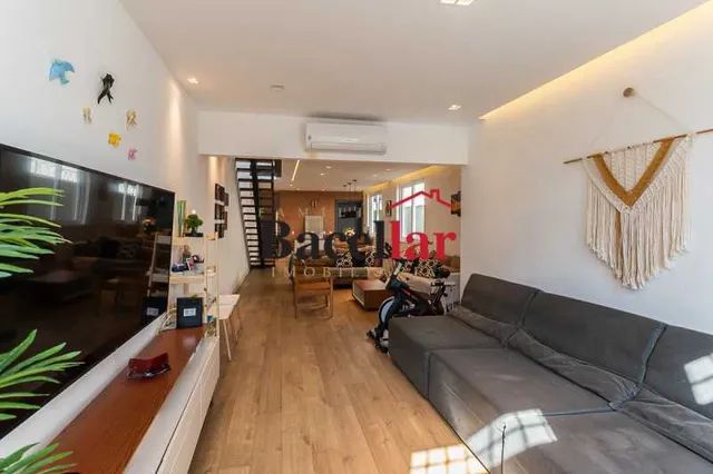 Casa de rua - Triplex / Residencial / Tijuca - Foto 4