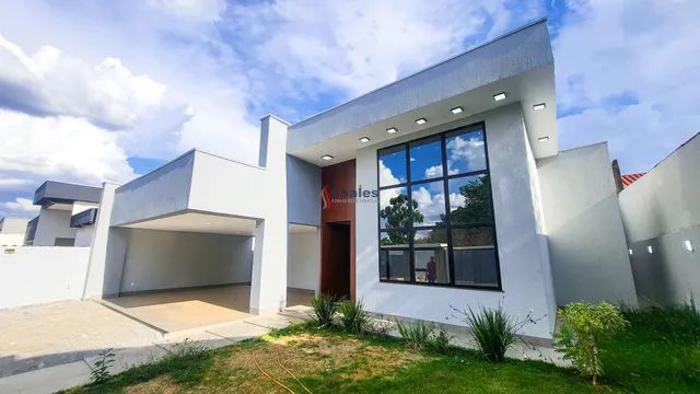 CASA MODERNA COM 3 SUITES, CHURRASQUEIRA PISCINA, EM CONDOMINIO FECHADO NA RUA 10 DE VICEN